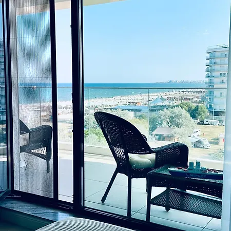 North Executive Apartment Mamaia