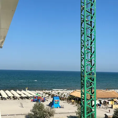 North Executive Apartment Mamaia