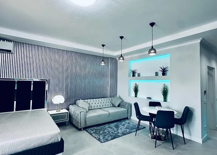 North Executive Mamaia